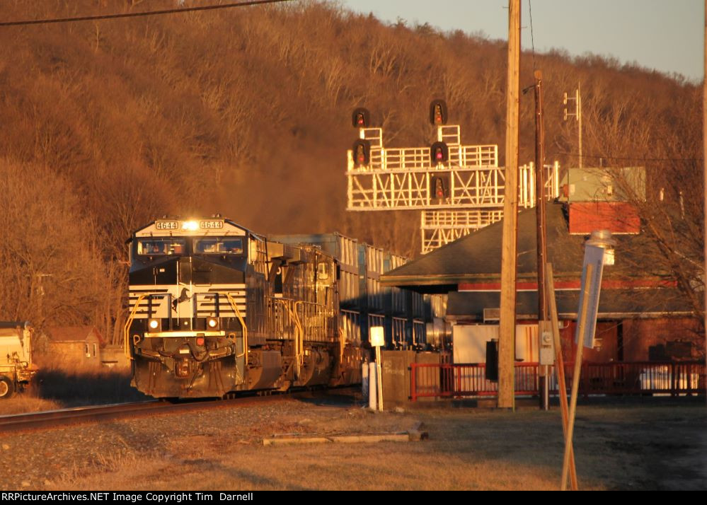 NS 4644 on 265